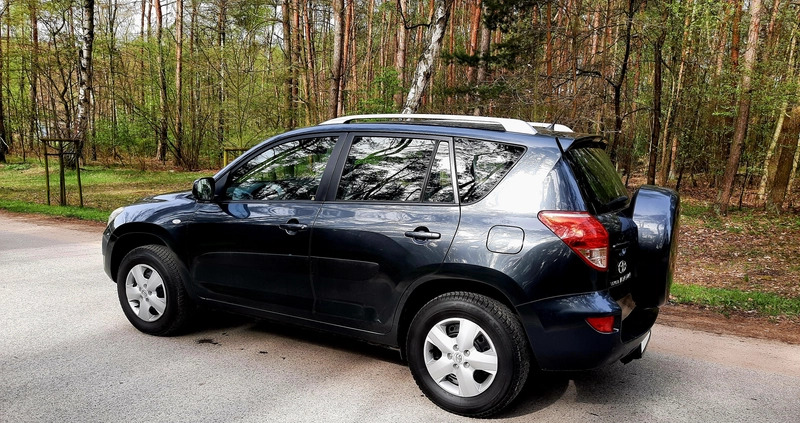 Toyota RAV4 cena 35800 przebieg: 164000, rok produkcji 2008 z Osieczna małe 277